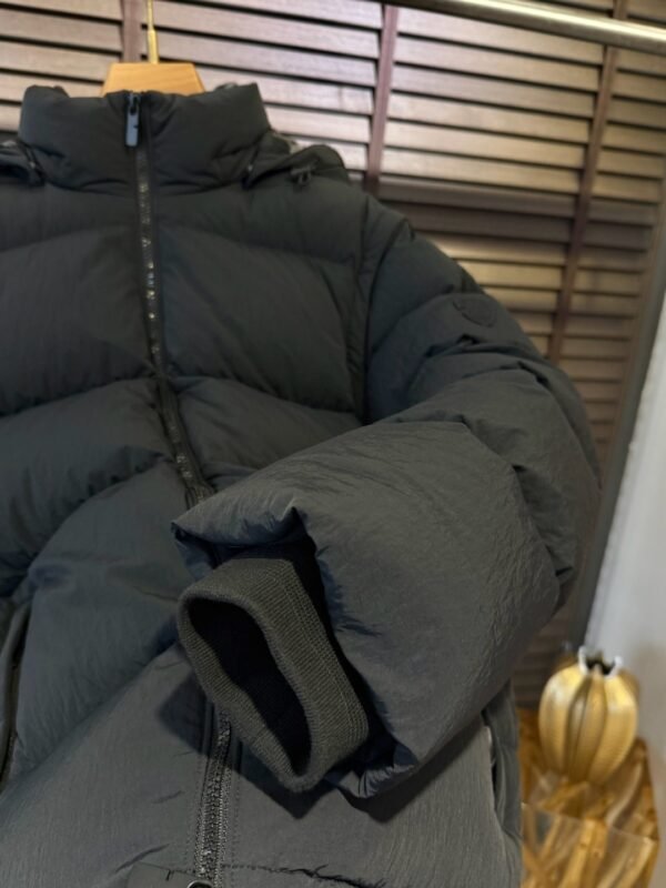 BRBY Hooded Padded Puffer Jacket - Black