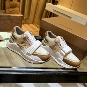 BRBY Trainers with Check Heel Panel and Strap - Beige