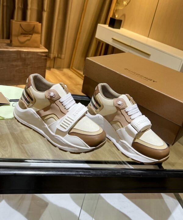 BRBY Trainers with Check Heel Panel and Strap - Beige