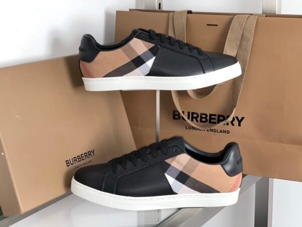 bbc6cd02 BRBY Trainers with Check Side Panel - Black