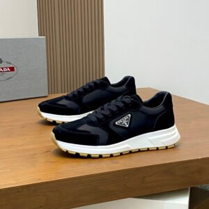 PRDA Low-Top Trainers with Black Panels