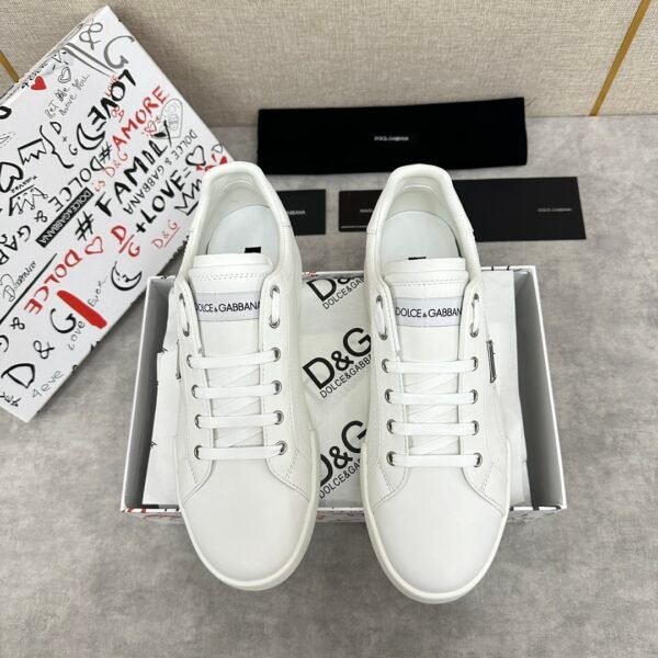 bc76b225 DG Low-Top Trainers - White