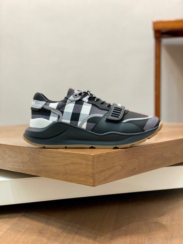 bf9ab577 BRBY Trainers with Check Panel and Strap - Black