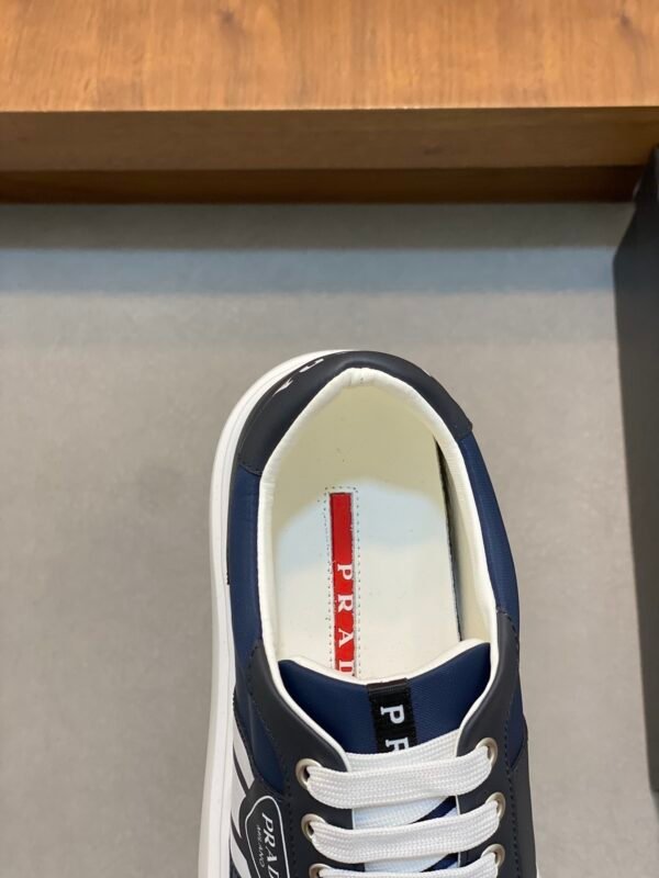 bfd70292 PRDA Low-Top Trainers in Navy Blue with White Sole