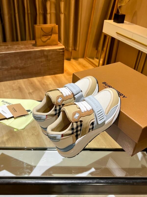BRBY Trainers with Check Panels - Beige