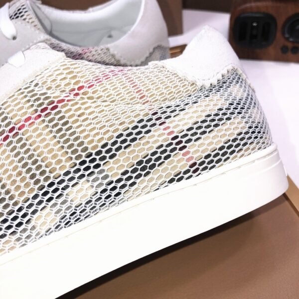 BRBY Low-Top Trainers with Mesh Panels - White