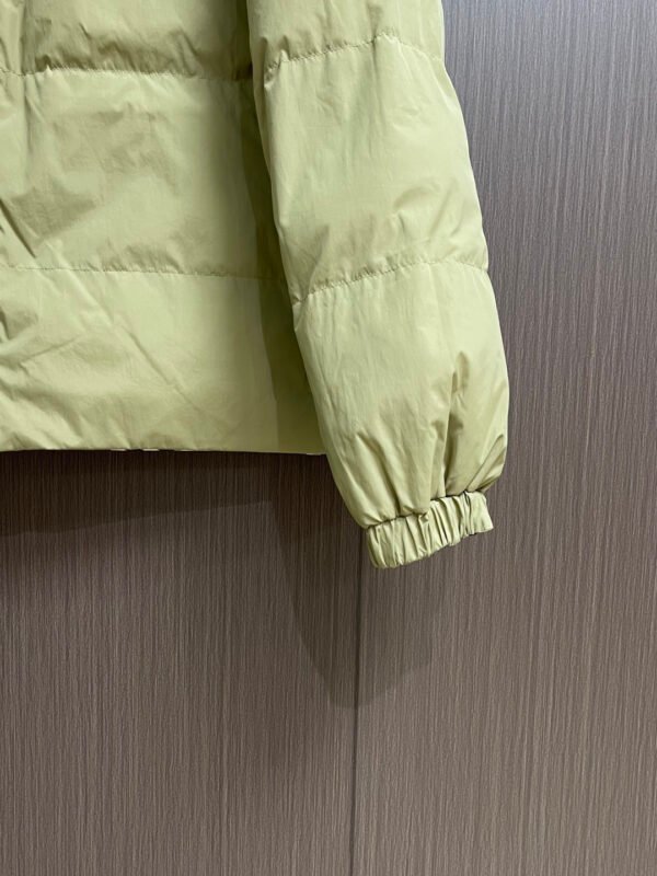 c4265233 BRBY Puffer Jacket with Zip Front - Light Sage Green