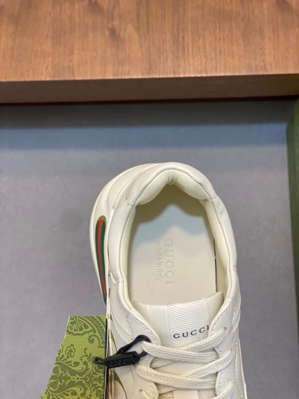 GCC Chunky Trainers with Stripe Detail - White