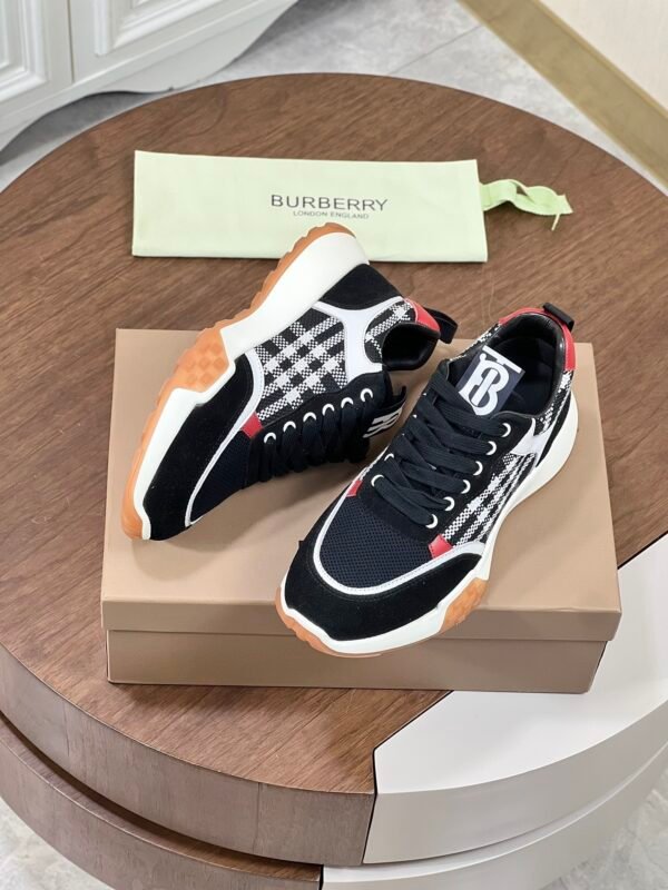 BRBY Low-Top Trainers with Check Side Panels - Black