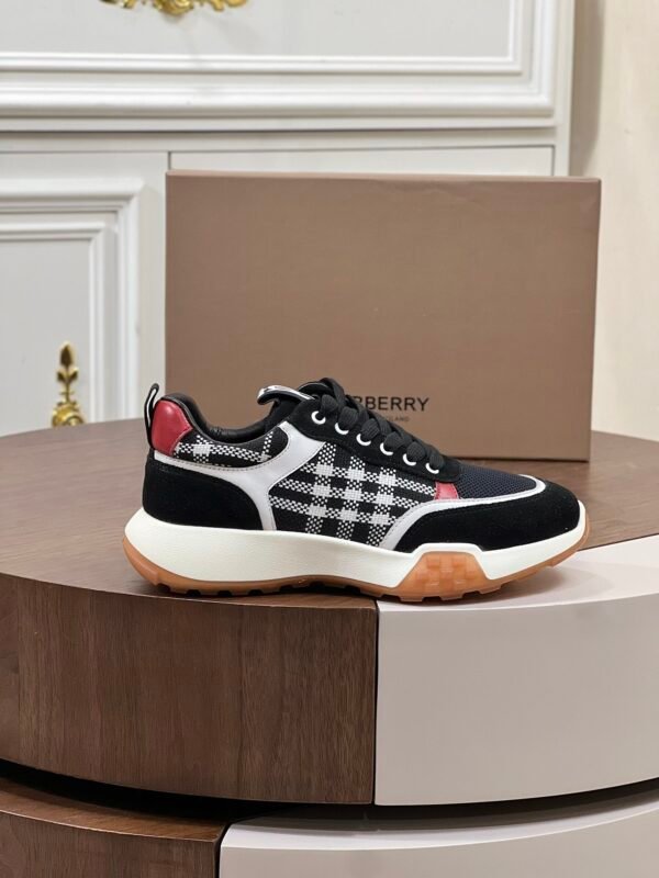 BRBY Low-Top Trainers with Check Side Panels - Black