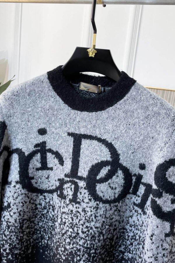 CD Crew Neck Gradient Jumper