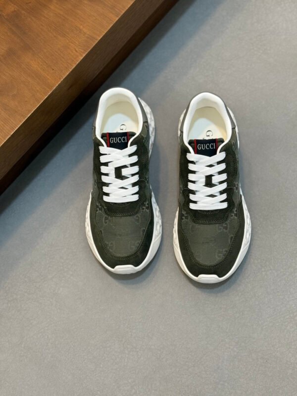 GCCI Trainers with Contrast Panels and Textured Sole - Olive Green