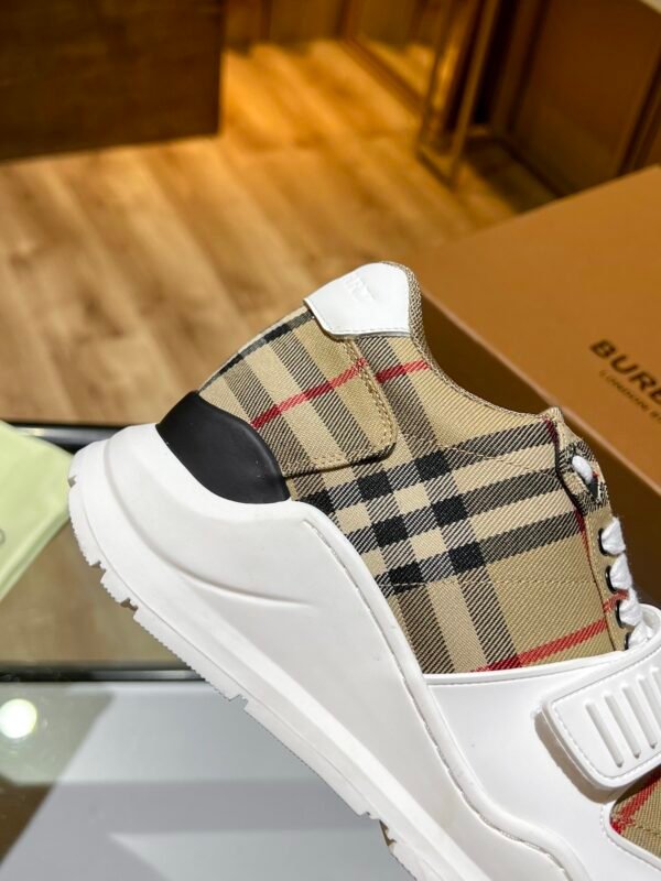 BRBY Trainers with Check Panel and Strap - Beige