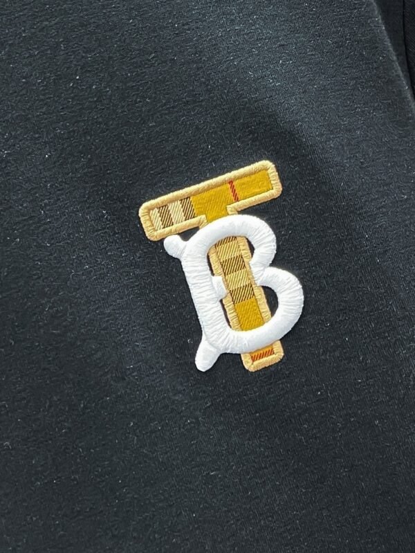 BRBY Crew Neck Jumper with Emblem Detail - Black