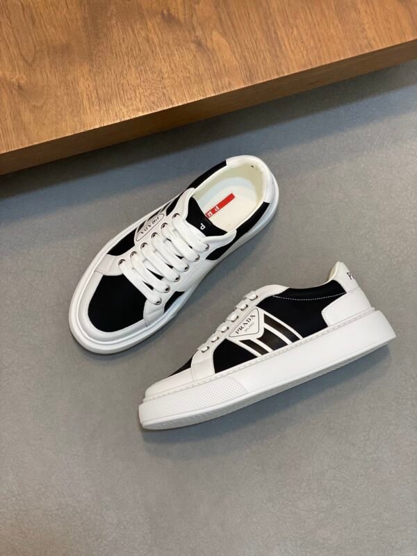 PRDA Trainers in Black and White with Contrast Side Panels