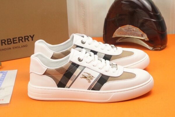 d4c8941f BRBY Low-Top Trainers with Check Side Panels - White