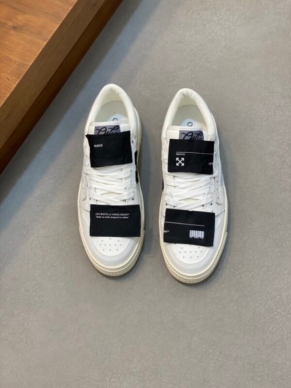 OFFW Low-Top Trainers with Tonal White Panels