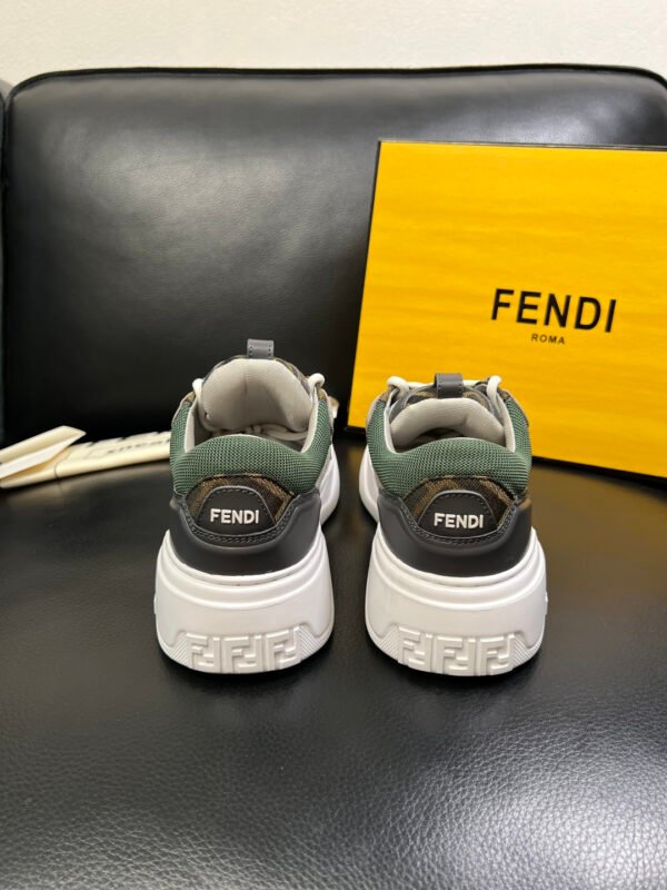FND Low-Top Trainers with Subtle Green Accents -Grey/White