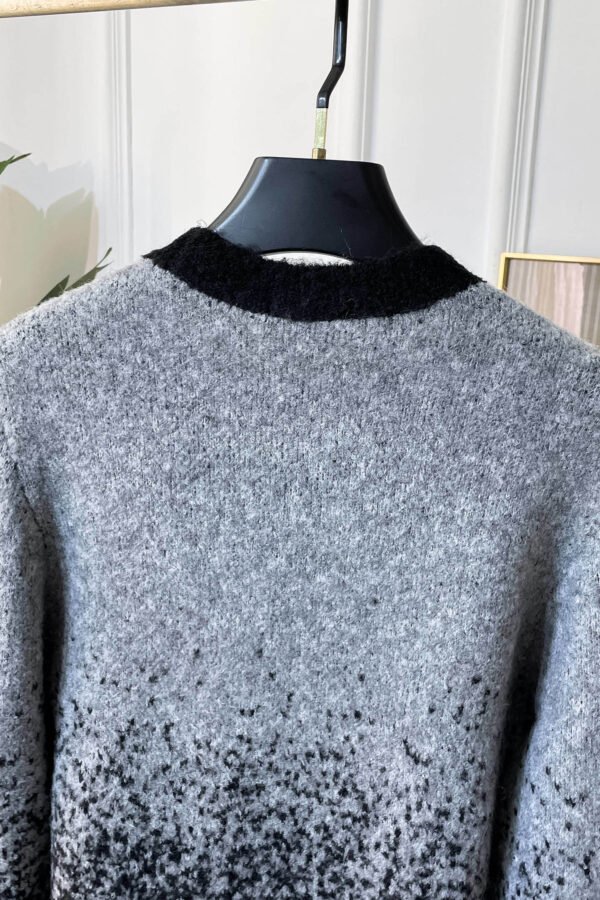 CD Crew Neck Gradient Jumper