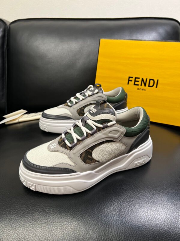 FND Low-Top Trainers with Subtle Green Accents -Grey/White