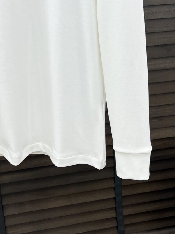 da58b7cd BRBY Crew Neck Jumper with Emblem Detail - White