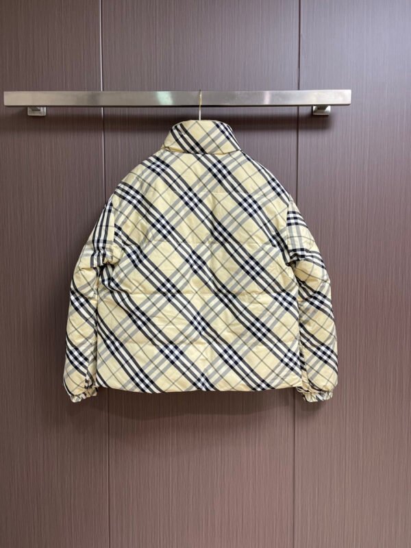 db147974 BRBY Puffer Jacket with Zip Front - Light Sage Green