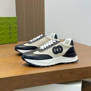 GCCI Low-Top Trainers with Logo Patch - Black/Beige