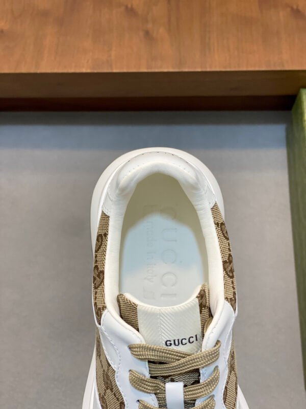 GCCI Trainers with Monogram-Style Contrast Panels - White/tan