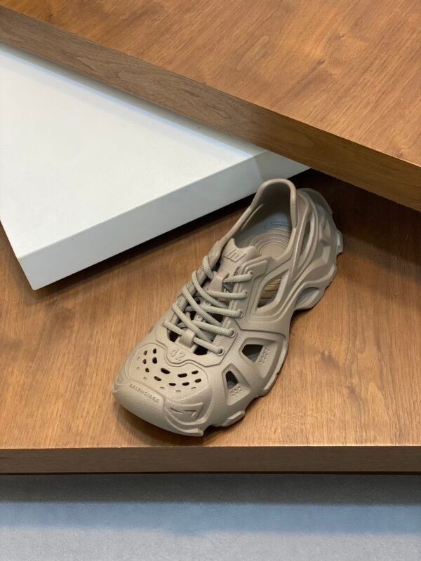 BLNCG Chuncky Sculpted Low-Top Trainers - Brown