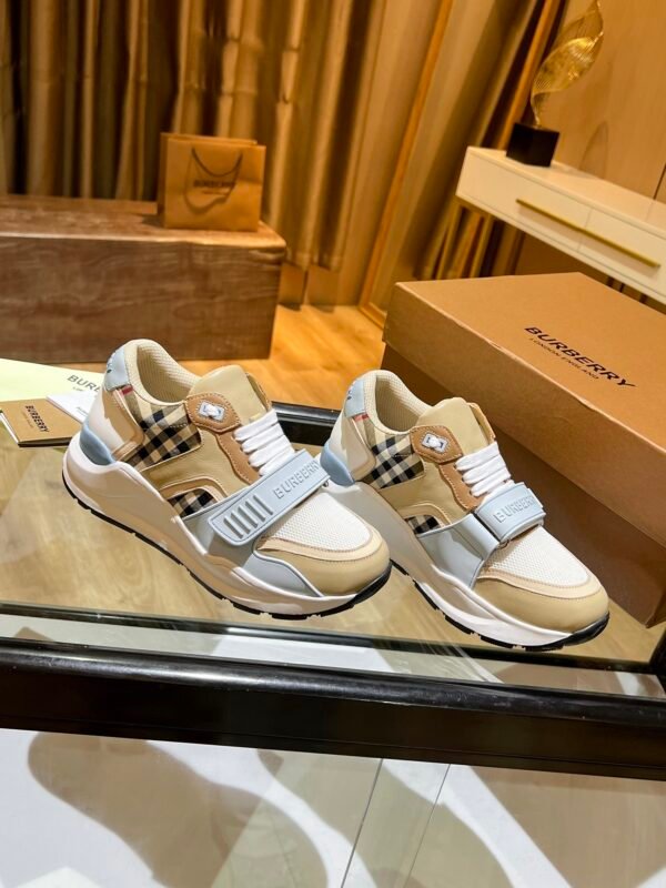 BRBY Trainers with Check Panels - Beige