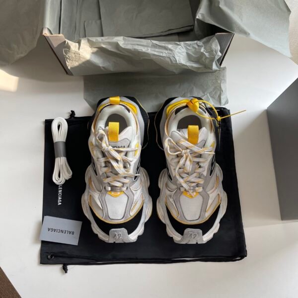 BLNCG Low-Top Trainers with Yellow Accents - White/Grey