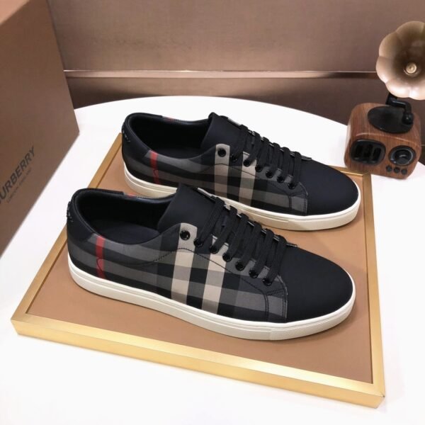 BRBY Low-Top Trainers with Check Pattern - Black