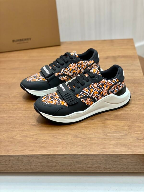 BRBY Trainers with All-Over Graphic Design