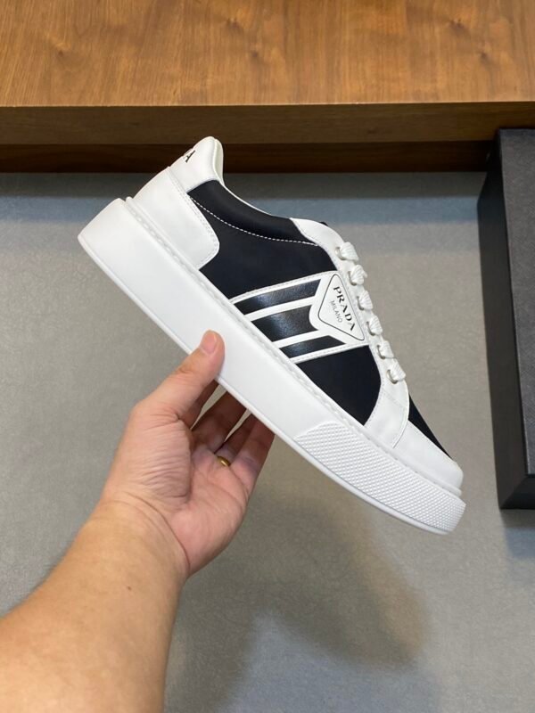 PRDA Trainers in Black and White with Contrast Side Panels