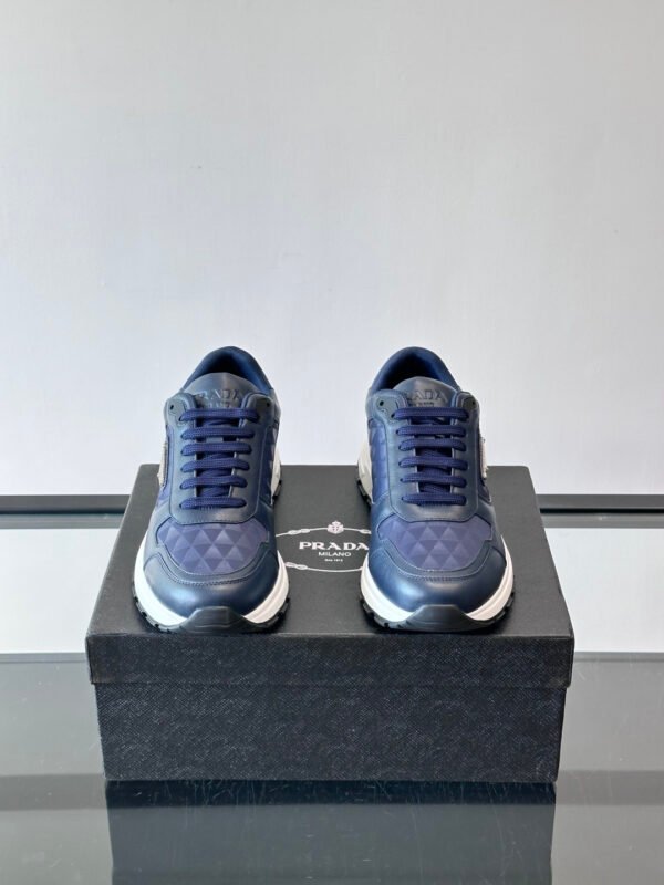 PRDA Trainers with Navy Geometric Panel Details