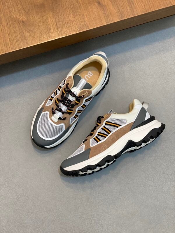 e79a1289 BRBY Low-Top Trainers with Contrast Panels - Brown/Grey