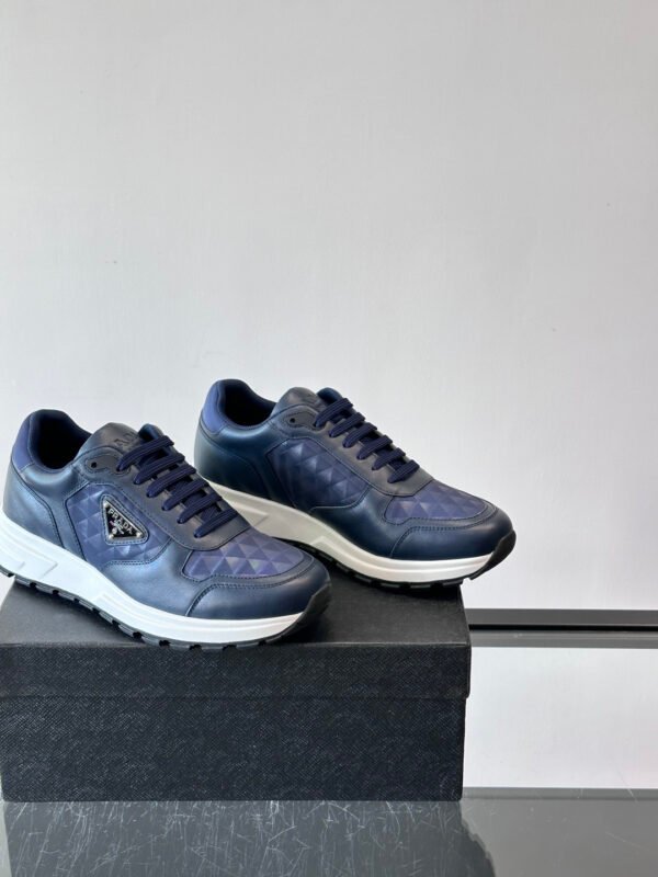 PRDA Trainers with Navy Geometric Panel Details