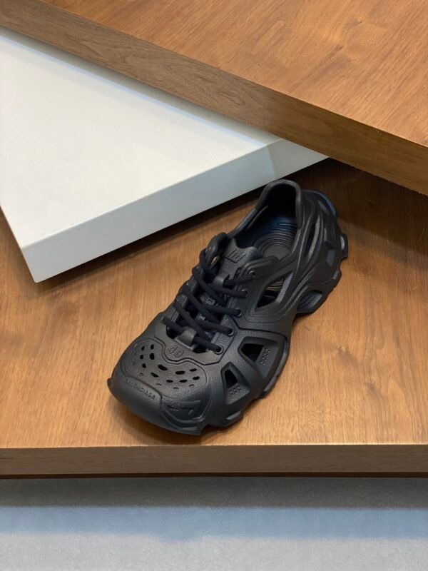 BLNCG Chuncky Sculpted Low-Top Trainers - Black