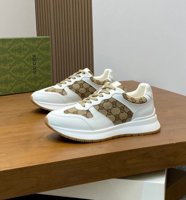 GCCI Trainers with Monogram-Style Contrast Panels - White/tan