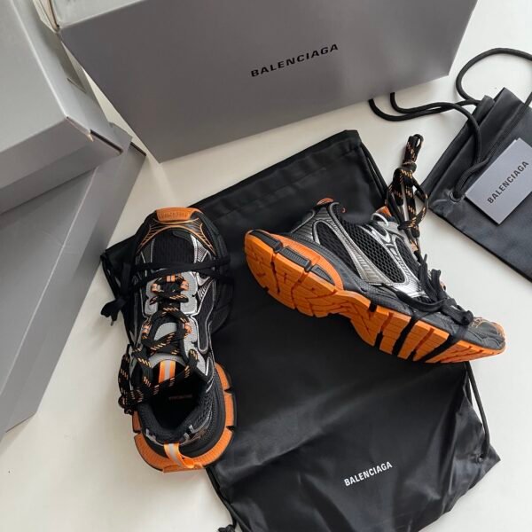 BLNCG  Chunky Trainers with Contrast Accents - Black/Orange