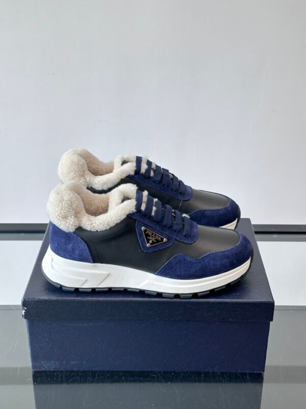 eed8f3ce PRDA Low-Top Trainers with Plush Lined Collar - Navy