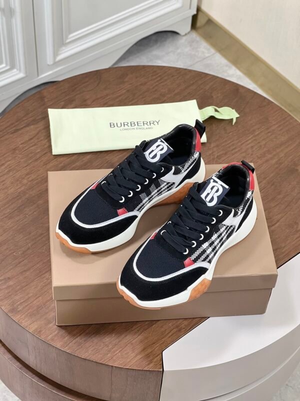 BRBY Low-Top Trainers with Check Side Panels - Black