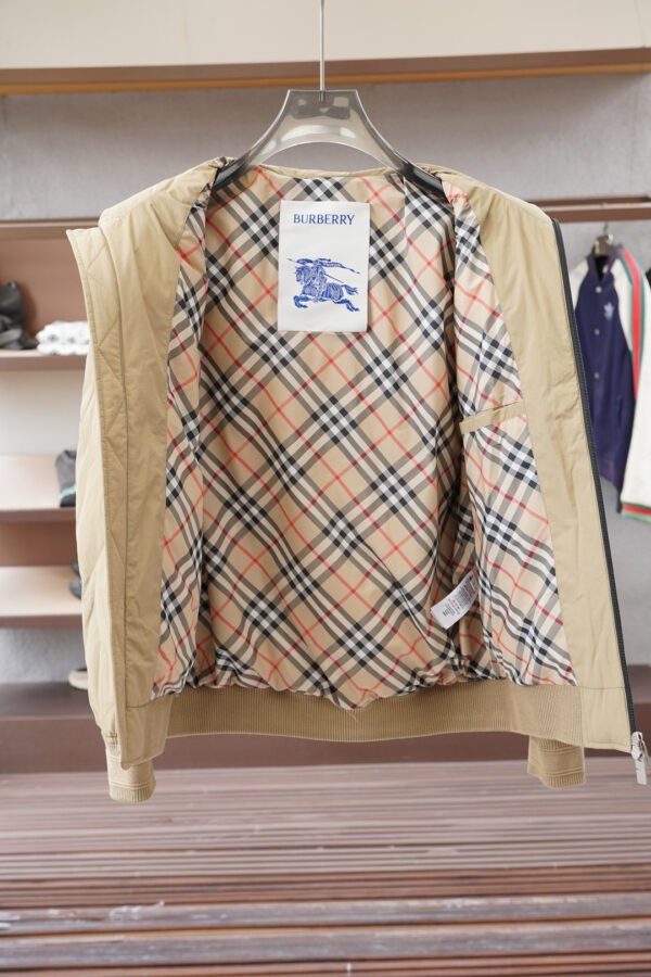 ef392273 BRBY Quilted Jacket