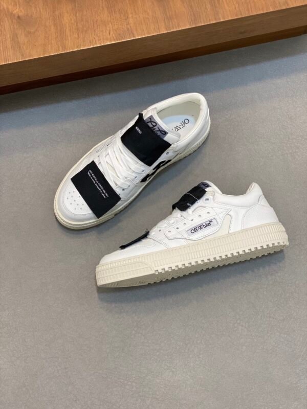 OFFW Low-Top Trainers with Tonal White Panels