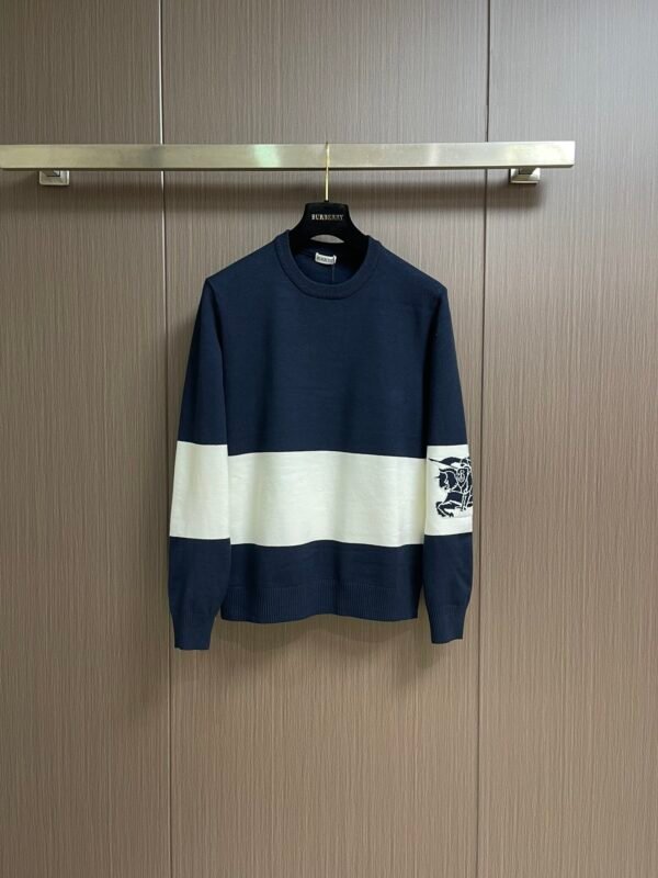 BRBY Color-Block Crew Neck Jumper - Navy Blue