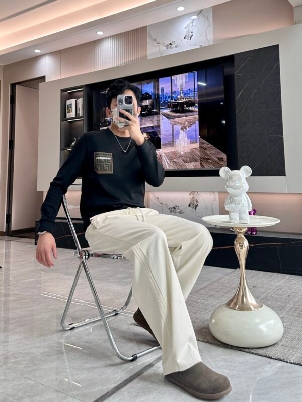 f594b01a FND Crew Neck Jumper with Zip-Effect Pocket - Black