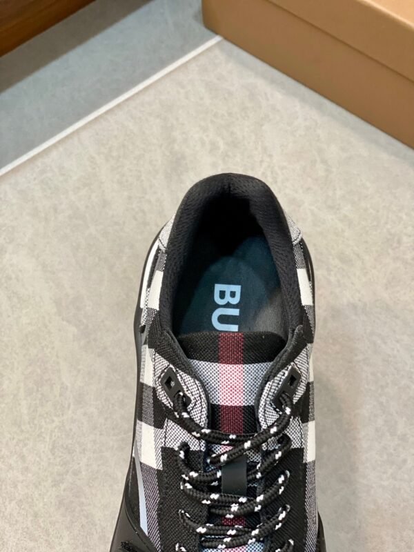 f6a747c1 BRBY Trainers with Check Panel and Strap - Black