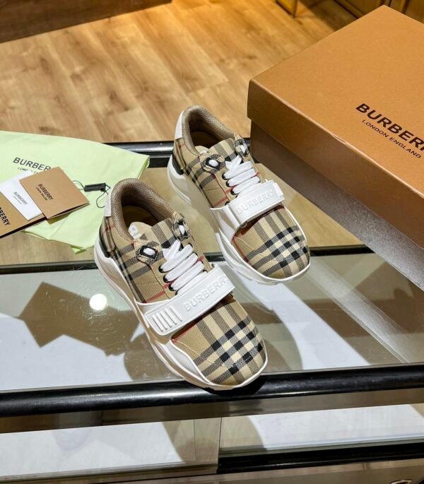 BRBY Trainers with Check Panel and Strap - Beige