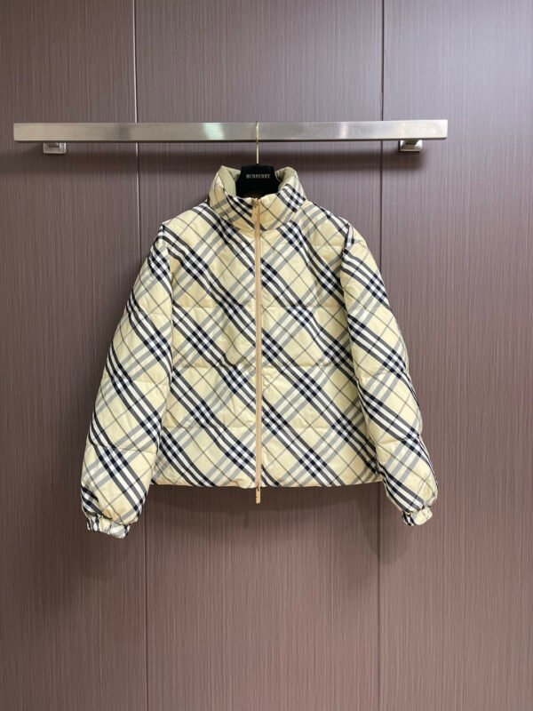 f9ca1075 BRBY Puffer Jacket with Zip Front - Light Sage Green